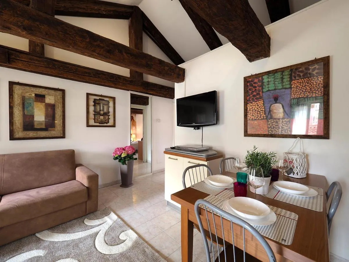 Palazzo Preziosa - Rialto Apartment Venice